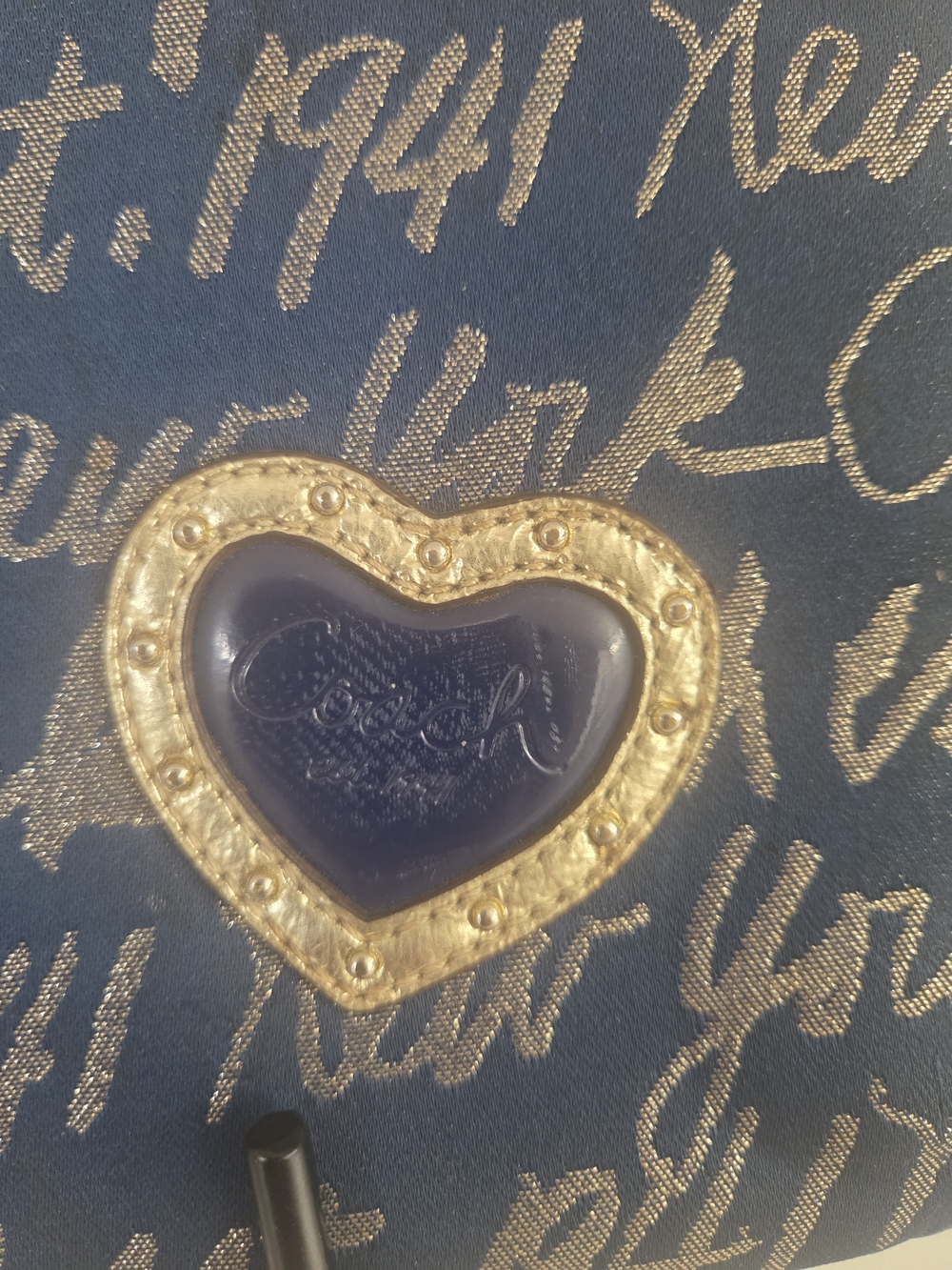 Coach Poppy Script Navy With Gold Pouch - Picture 3 of 9
